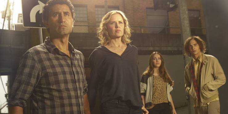 Fear the Walking Dead Producer Walking Dead Crossover Isnt Logical Fear the Walking Dead Producer Walking Dead Crossover Isnt Logical